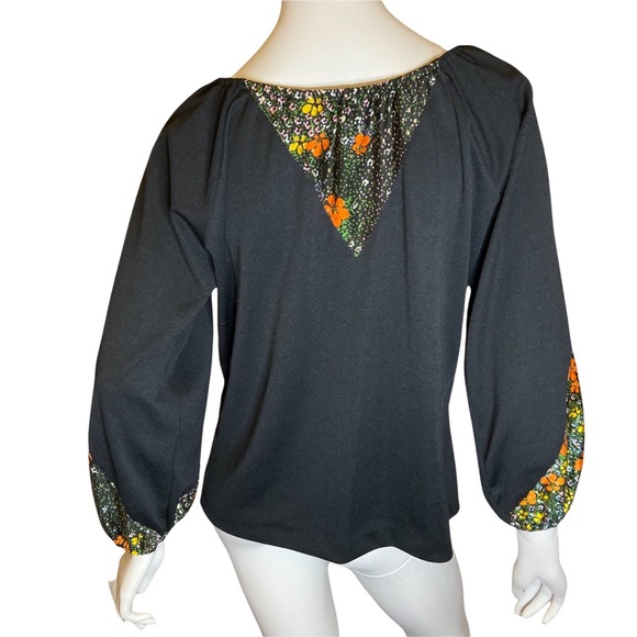 💜 Host Pick Vintage 70s Miss Charm Black and Floral Boho Top Medium/Large - Picture 4 of 11